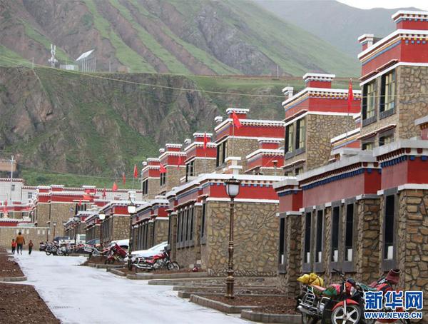 （图文互动）（1）“土味儿”索县：从下雨满泥浆到藏北绿化新城