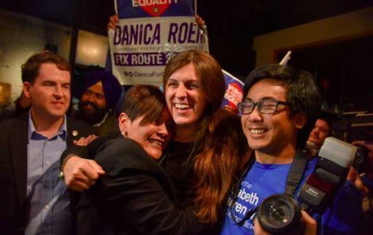 美国或迎来首位变性女州长:她2年前变性 曾是CEO