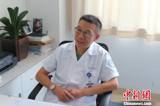 浙江省立同德医院精神一科主任医师金卫东。　张诗雨 摄