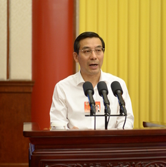 李惠东常委：加强基层综合执法队伍建设 守护蓝天绿水青山