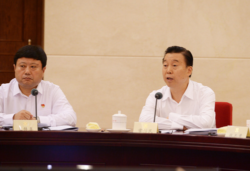 常信民委员发言。