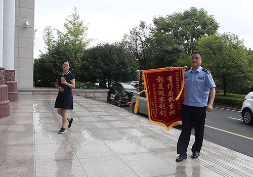 1斤疑似毒品在公安局失踪 禁毒警举报9年终获立案