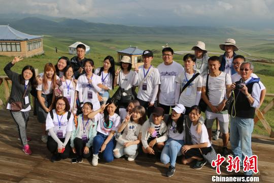 香港内地青年行走甘川“对话”多民族社区发展