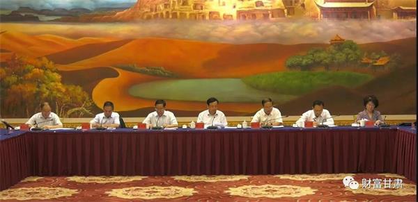 我省部分上规模民营企业座谈会召开