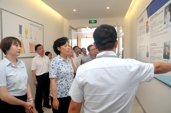 fc18db68-8ef0-450d-b112-050352b2ca8e.jpg fc18db68-8ef0-450d-b112-050352b2ca8e.jpg