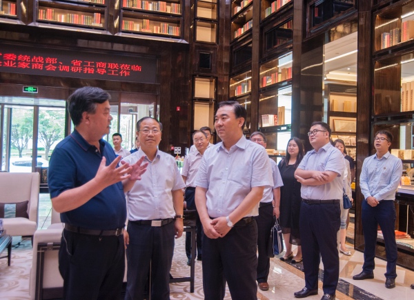 马廷礼调研非公企业和商会时强调  主动搭建平台 优化营商环境