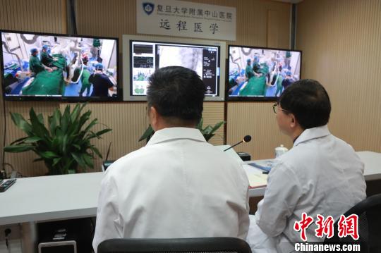 院士远程坐镇，资深专家现场主刀带教 芊烨 摄