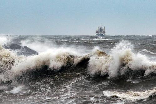 强台风“山竹” 强台风“山竹”