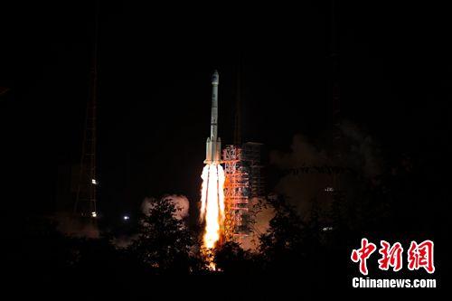 梁珂岩 摄 点击进入下一页