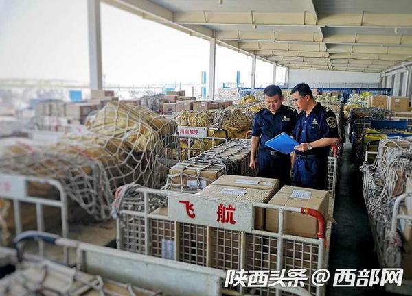 1123452776_15373269860561n 1123452776_15373269860561n