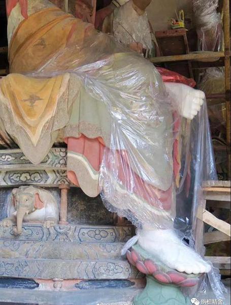 图8:闫鑫所摄普贤菩萨补塑后效果