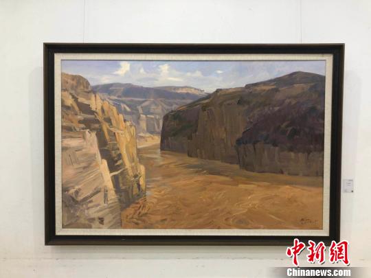 图为中央美术学院院长范迪安的作品《石门西照》?！±钔ヒ?摄