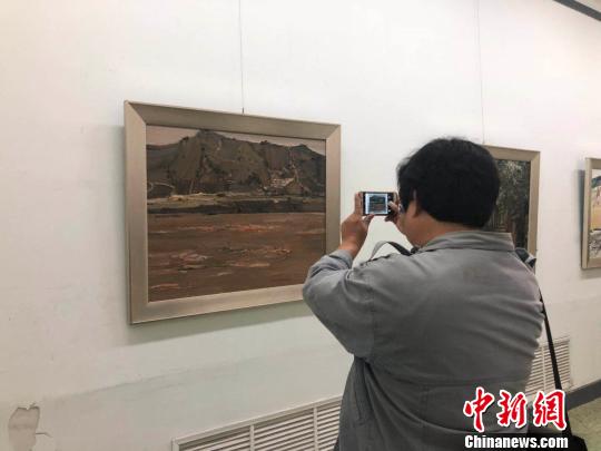 河津古称龙门，地处中华民族母亲河——黄河与山西母亲河——汾河交汇处，是禹凿龙门、鱼跃龙门美好传说的发生地?！±钔ヒ?摄