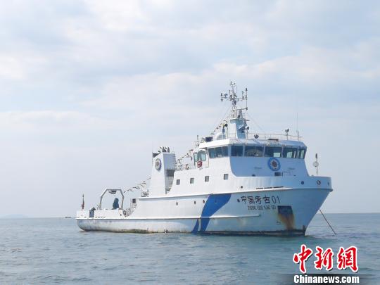 中国考古01号船.　彭杭 摄