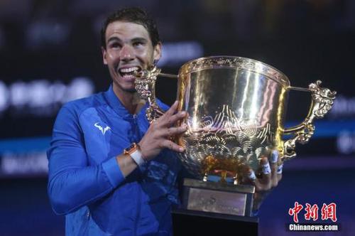 资料图:男单卫冕冠军纳达尔因伤退出 <a target='_blank' href='http://www.chinanews.com/'>中新社</a>记者 韩海丹 摄 点击进入下一页
