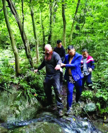 外籍游客擅入贵州海龙屯禁区失联 百人寻9小时找回