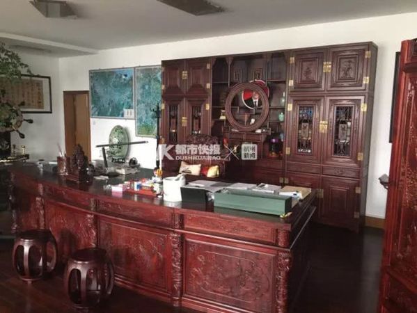 陈新昌的办公室 陈新昌的办公室