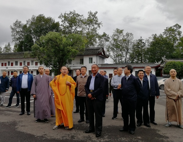 在梁平区双桂堂调研