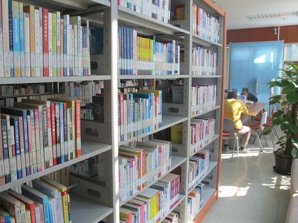 图3 西城区新街口街道图书馆 图3 西城区新街口街道图书馆