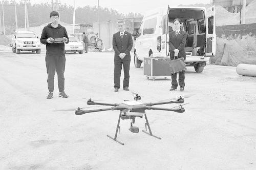 检察官利用无人机进行取证 检察官利用无人机进行取证