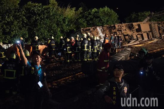 点击查看大图 台铁脱轨事故致18死187伤 日本制造商股价重挫6%