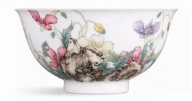 清乾隆御制珐琅彩虞美人题诗盌(2018年苏富比1.694亿港元成交)