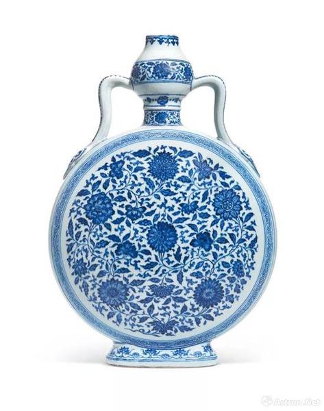 清雍正 青花缠枝花卉纹如意耳葫芦扁壶 六字篆书款