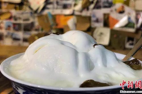 何蓬磊 摄 点击进入下一页