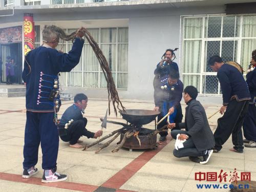 点击进入下一页