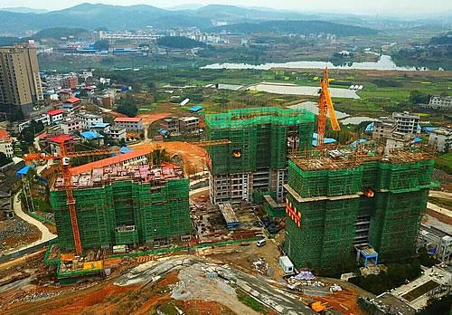 国家级贫困县房价暴涨背后:两年涨三成 开学后狂跌