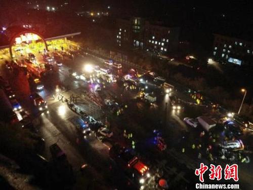 甘肃高速公路车祸45人伤其中22人已出院