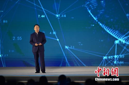 周鸿祎在互联网大会上介绍360安全大脑。<a target='_blank' href='http://www.chinanews.com/' >中新网</a> 李骏 摄