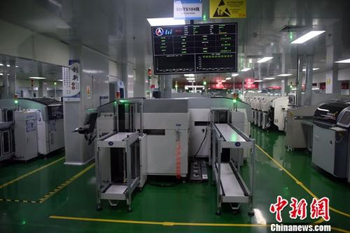 资料图：智能工厂物流系统。<a target='_blank' href='http://www.chinanews.com/'>中新社</a>记者 孙自法 摄