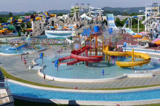 朝鲜招商建设20万平米水上乐园 韩媒感慨:大手笔