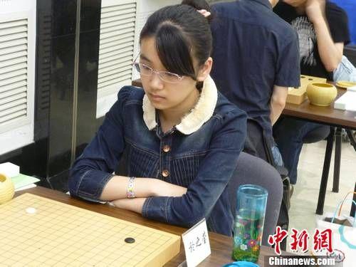 资料图:於之莹在上届比赛中表现出色 点击进入下一页