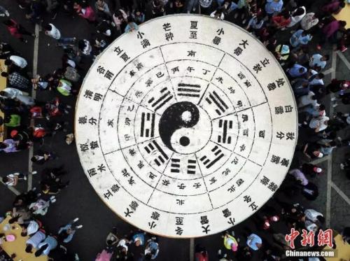 王中举 摄 点击进入下一页