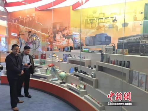 点击进入下一页