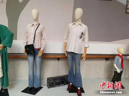 点击进入下一页