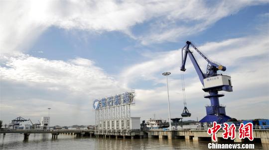 资料图，图为黄石新港 湖北省交通厅供图 摄