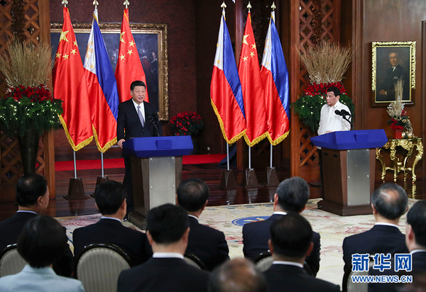 11月20日，国家主席习近平在马尼拉同菲律宾总统杜特尔特举行会谈。这是会谈后，两国元首共同会见记者。