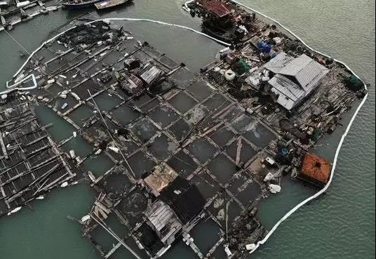 女记者因调查报道被例行查房 谁为这场闹剧负责