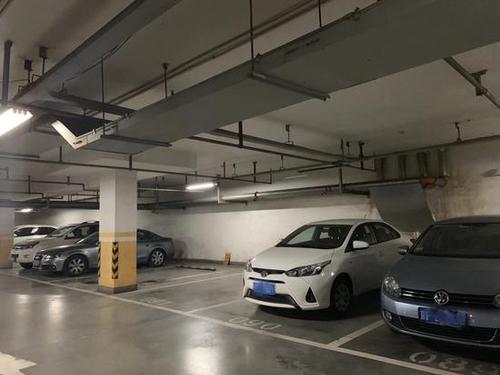 一个车位起价60万？开发商称售租完全市场化