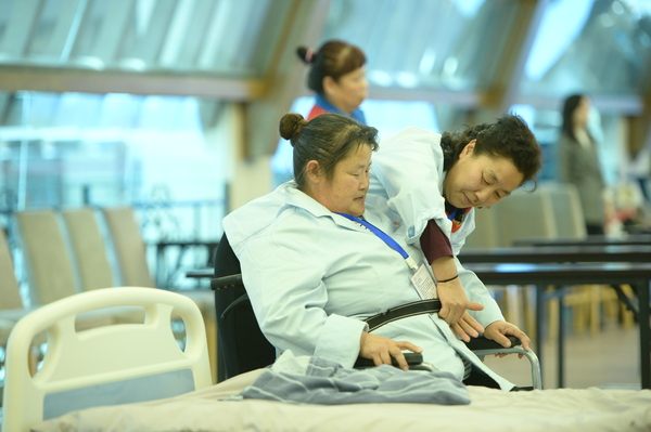 实操考试 (2) 实操考试 (2)