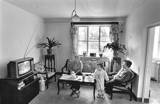 1993年，北京，在菊儿胡同建成的新四合院住宅。