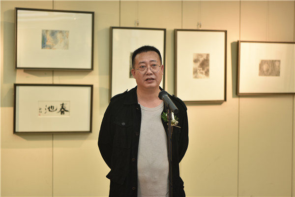 参展艺术家雨鶴开幕式致辞.jpg 参展艺术家雨鶴开幕式致辞.jpg