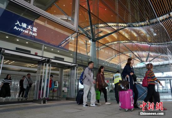 港珠澳大桥香港口岸旅检大楼。<a target='_blank' href='http://www.chinanews.com/'>中新社</a>记者 张炜 摄