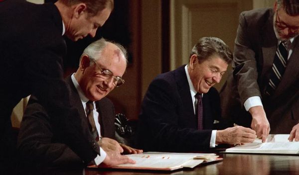 侠客岛:几十年了 美俄这段旧仇又闹到了联合国