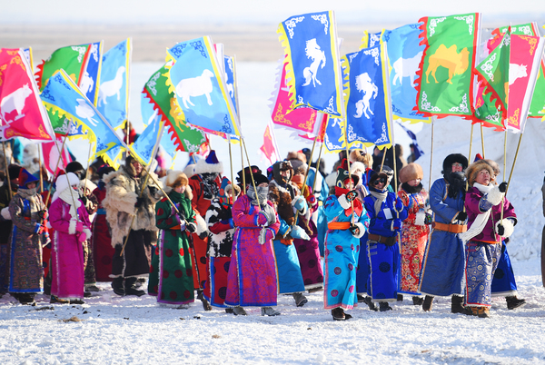 3、农牧民群众入场