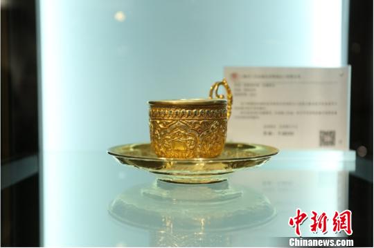 以色列艺术大师创作的银器。 供图