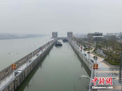 如今的富春江船闸 郭其钰摄 如今的富春江船闸 郭其钰摄